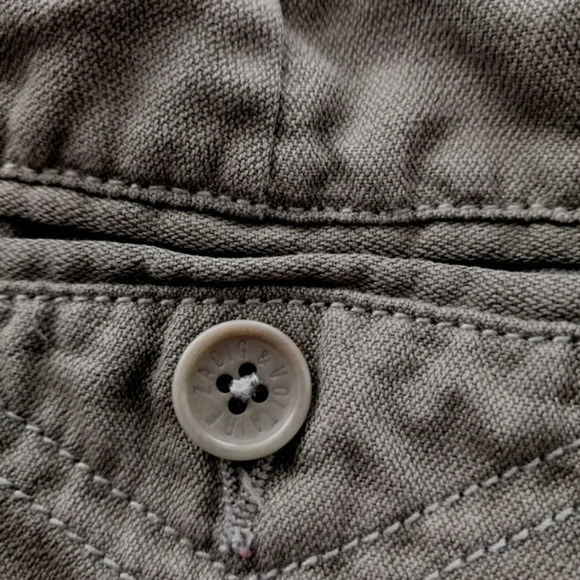 Zadig &  Voltaire Paro Linen Blend Shorts Green with Gold Side Stripe 34 or XS - Picture 14 of 16